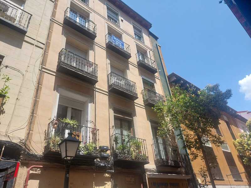 PISO EN VENTA EN CENTRO - UNIVERSIDAD